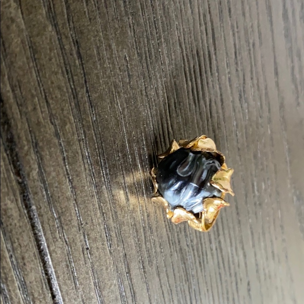 Gaudy black Pearl ring